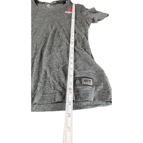 Reebok Women's Gray UFC Training V-Neck Short Sleeves T-Shirt Size L‎ - Picture 6 of 9